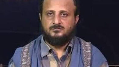 صورة بامقا يزور اليزيدي ويعزيه بوفاة والدته