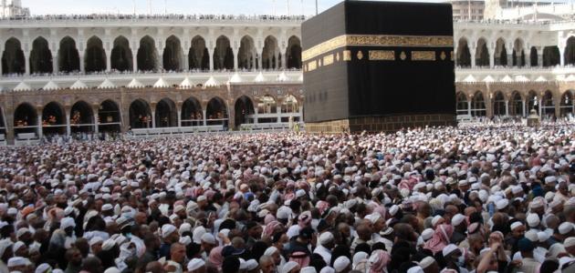 ما الفرق بين الحج والعمرة