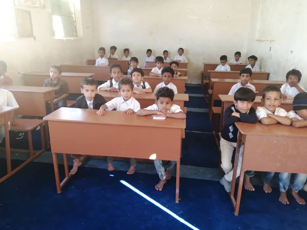 مؤسسة الريف للتنمية.. تهدي مدرسة جيل الثورة بحورة للبنين مقاعد دراسية Cf3ff092 C848 4ec3 Aeec E92f94f2c46e