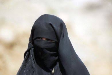 عجوز يمنية تبيع الخميرة لـ«طفلة» وعند تناولها كانت المفاجأة التي صدمت الجميع Images 2019 12 12T194616.575