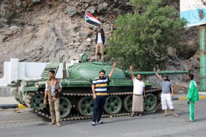 99833086 Hi044429571