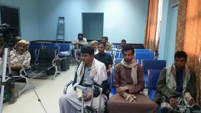 صورة شاهد..الأعتداء على جرحى القوات الحكومية في الهند.. ونهب ممتلكاتهم ..