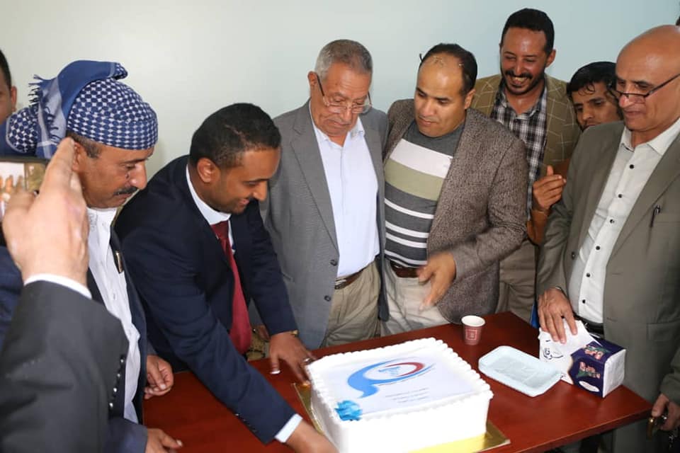 مجلس إدارة مستشفى المنار التخصصي بإب ينظم احتفاءً خطابيا وتكريميا بمناسبة نيل مدير عام المستشفى الماجستير مع مرتبة الشرف . 86296254 1605978952902019 8948650307806560256 N
