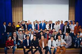 صورة الطلاب اليمنيون في الصين بين الحظرين الصحي والمالي.. والحكومة تبيع الوهم