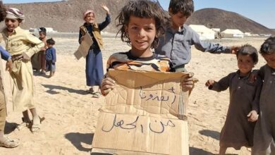 صورة مصور يمني يروي قصص النزوح المريرة منذُ بداية الحرب