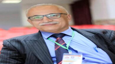 صورة استاذ تأريخ يحسم الجدل حول اصل العرب