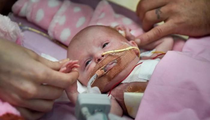 78 002536 Birth Child Iraq Rare 700x400