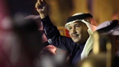 صورة الفنان محمد عبده يتمنى قضاء رمضان في اليمن ويحنّ إلى خبز أمه وهذه وجبته المفضلة !