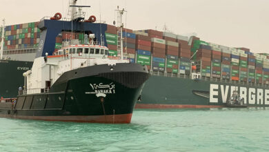 صورة لحظة مغادرة السفينة إيفر جيفن قناة السويس