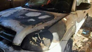 صورة مجهولون يحرقون سيارة صحفي في إب